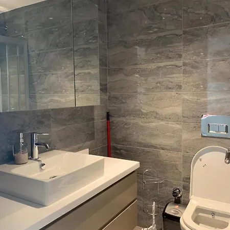 Appartamento Luxury Flat Front Mall Of
