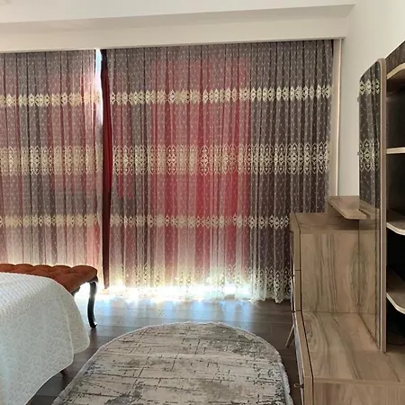 Luxury Flat Front Mall Of Apartment *